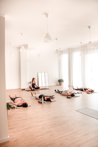 Mavi Yoga Studio - Aulas de Yoga