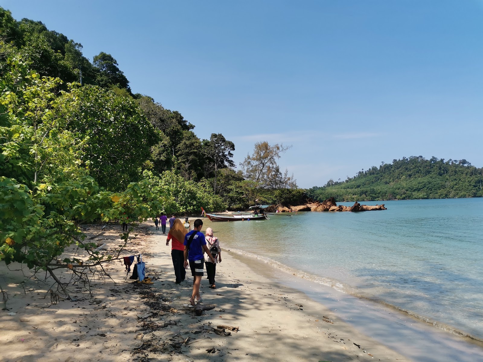 Photo de Stone Bridge Beach - endroit populaire parmi les connaisseurs de la détente