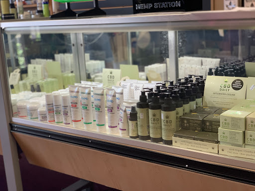 Tobacco Shop «Kind Connection Smoke Shop», reviews and photos, 911 N Lake Havasu Ave, Lake Havasu City, AZ 86403, USA