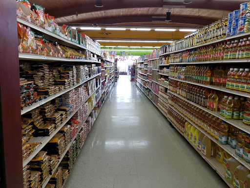 Grocery Store «El Gigante Grocery Store», reviews and photos, 2720 W 71st St, Indianapolis, IN 46268, USA