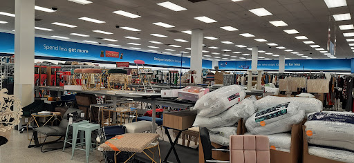 Clothing Store «Ross Dress for Less», reviews and photos, 2130 South Shore Center West, Alameda, CA 94501, USA