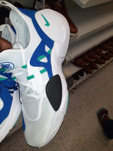 Shopping Mall «Lakes Mall», reviews and photos, W Oakland Park Blvd, Fort Lauderdale, FL 33319, USA