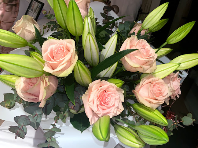Reviews of The Flower Shop in London - Florist
