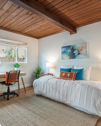 Gabriela Neagu Realtor image