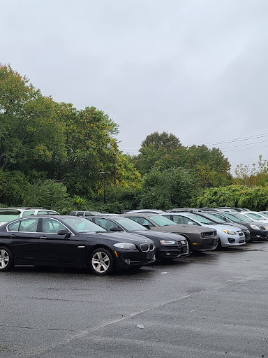Used Car Dealer «J & A Auto Center», reviews and photos, 211 Broadway, Raynham, MA 02767, USA