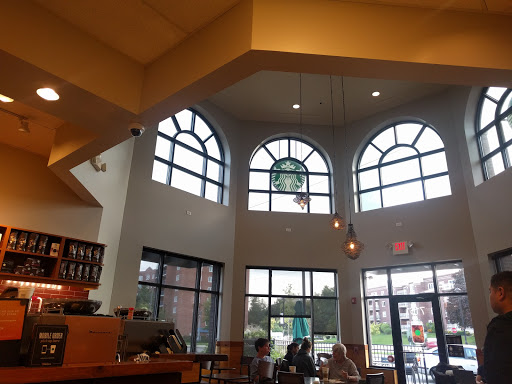 Coffee Shop «Starbucks», reviews and photos, 7161 N Milwaukee Ave, Niles, IL 60714, USA