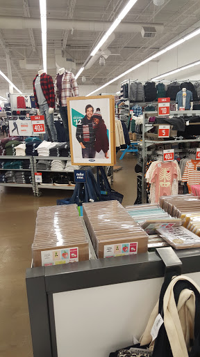 Clothing Store «Old Navy», reviews and photos, 6711 Frontier Dr, Springfield, VA 22150, USA