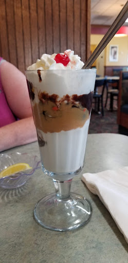 Shopping Mall «140 Village Shopping Center», reviews and photos, 500 Jermor Ln, Westminster, MD 21157, USA