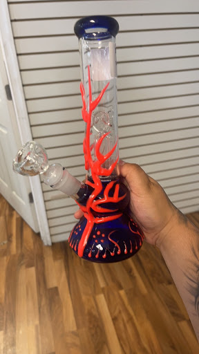 Vaporizer Store «Cigar n Vape Alexandria», reviews and photos, 678 S Pickett St, Alexandria, VA 22304, USA