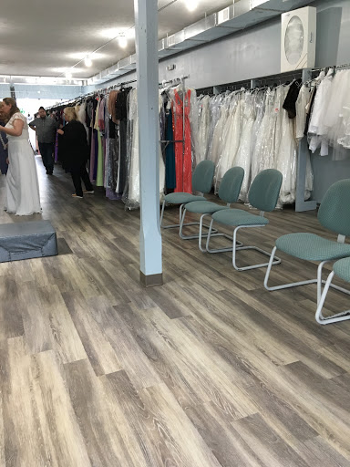 Bridal Shop «Spring Lake Bridal», reviews and photos, 616 E Savidge St B, Spring Lake, MI 49456, USA