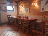 Atmosphère du Restaurant Le Bougnat à Mont-Dore - n°11