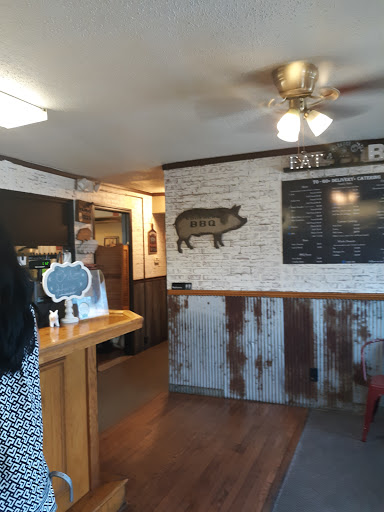 Barbecue Restaurant «Backwoods BBQ», reviews and photos, 5172 Hinkleville Rd, Paducah, KY 42001, USA