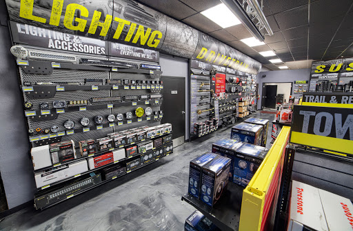 Truck Accessories Store «4 Wheel Parts - Fresno», reviews and photos, 4326 N Blackstone Ave, Fresno, CA 93726, USA