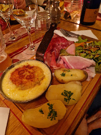 Raclette du Restaurant La Casa De L'ours à La plagne village - n°9