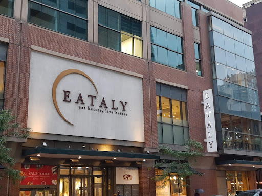 Shopping Mall «The Shops at North Bridge», reviews and photos, 520 N Michigan Ave, Chicago, IL 60611, USA