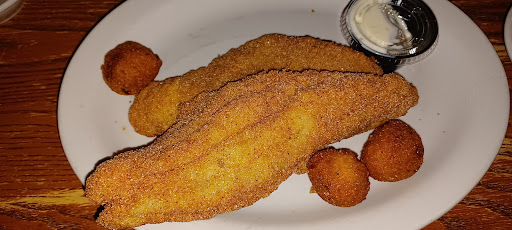 American Restaurant «Cracker Barrel Old Country Store», reviews and photos, 6055 Som Center Rd, Willoughby, OH 44094, USA