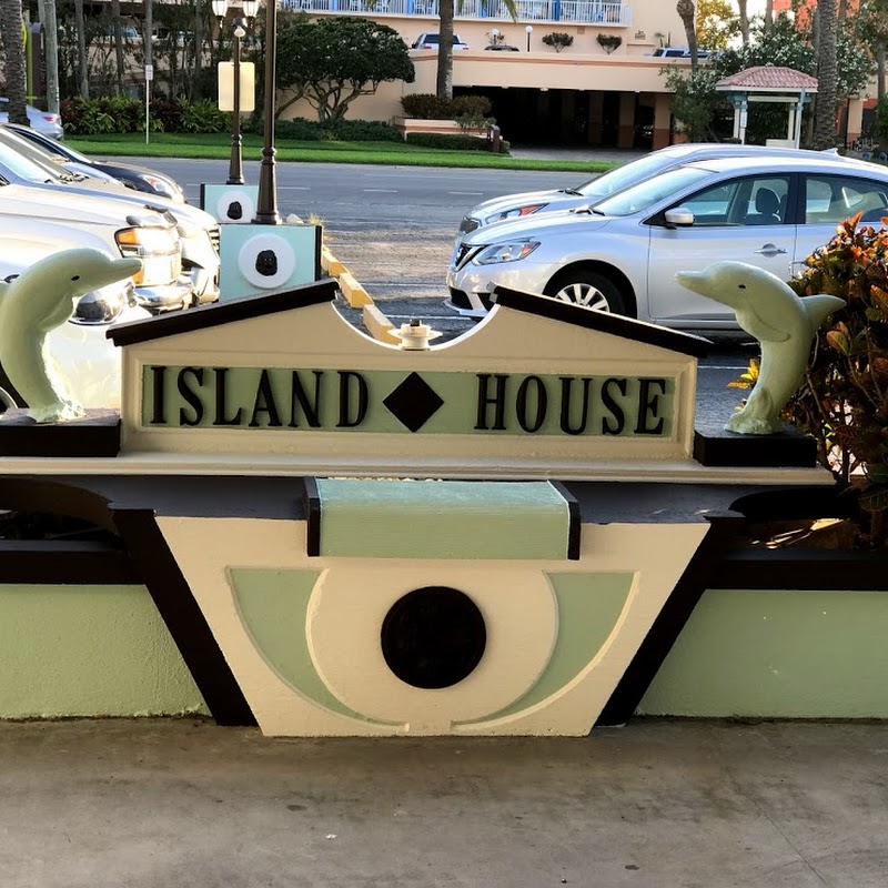 Island House Resort Hotel