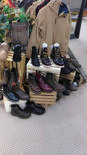 Shoe Store «Scioto Shoe Mart», reviews and photos, 206 James Way, Marion, OH 43302, USA