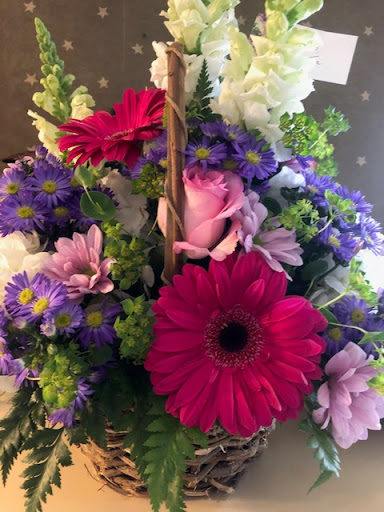 Florist «Country Garden Florist», reviews and photos, 106 High St, Clinton, MA 01510, USA