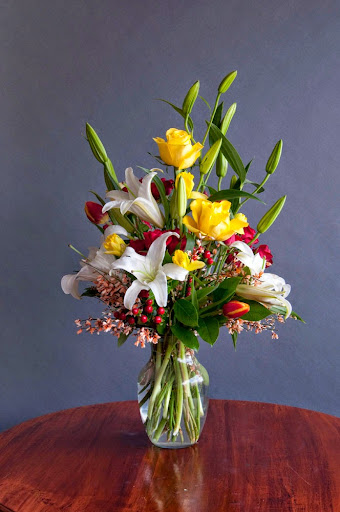 Florist «The Zionsville Flower Company», reviews and photos, 575 S Main St, Zionsville, IN 46077, USA