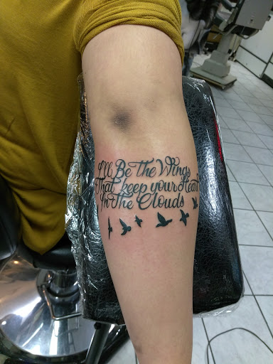 Tattoo Shop «Unlimited Tattoo», reviews and photos, 359 S Irwindale Ave, Azusa, CA 91702, USA