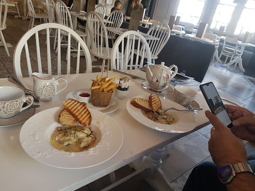 Cafe Marseille