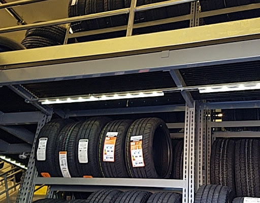 Tire Shop «Firestone Complete Auto Care», reviews and photos, 8920 West Sam Houston Pkwy N, Houston, TX 77040, USA