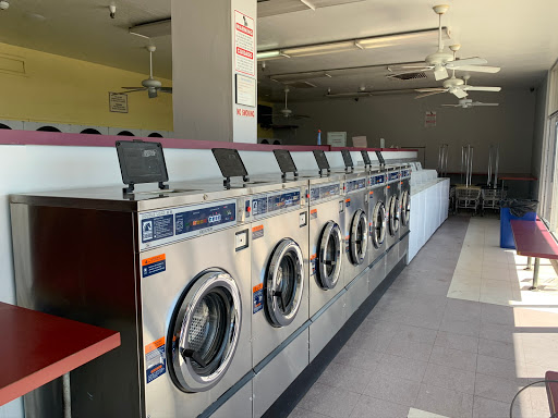 Laundromat «Soapy Sudz Laundry», reviews and photos, 3620 E Thomas Rd, Phoenix, AZ 85018, USA