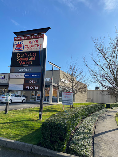 Cell Phone Store «GoWireless Verizon Authorized Retailer», reviews and photos, 14957 N Kelsey St #101, Monroe, WA 98272, USA