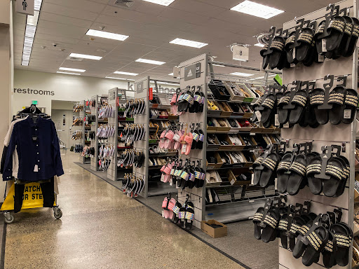 Department Store «Nordstrom Rack Downtown Portland», reviews and photos, 245 SW Morrison St, Portland, OR 97204, USA