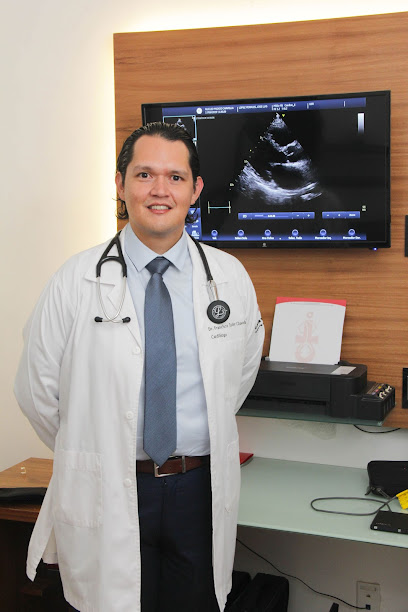 NÚCLEO MÉDICO CHAVOLLA Cardiólogo