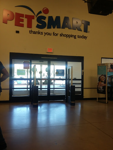 Pet Supply Store «PetSmart», reviews and photos, 2140 17th St, Santa Ana, CA 92705, USA