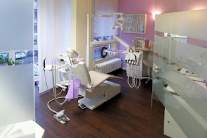 Zahnärztin Dr. Simone Fritzsche - ästhetische Zahnheilkunde
