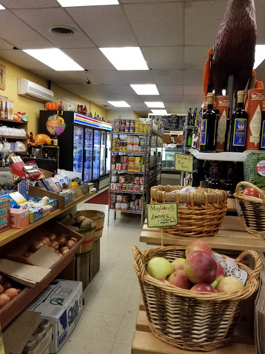Grocery Store «Quattro Farm Store», reviews and photos, 2251 US-44, Pleasant Valley, NY 12569, USA
