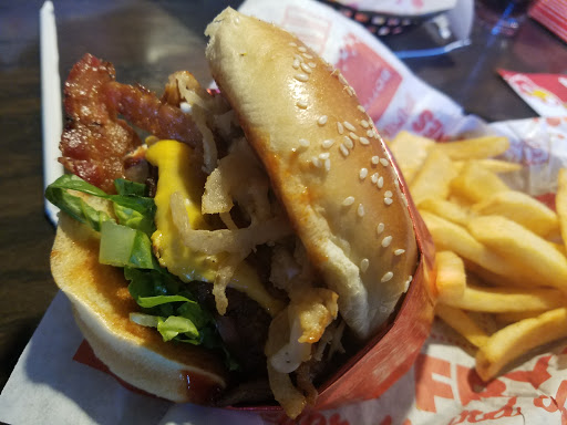 Red Robin Gourmet Burgers and Brews