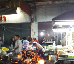 Lang Dao Night Market photo