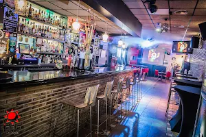 Idolo Lounge Bar image
