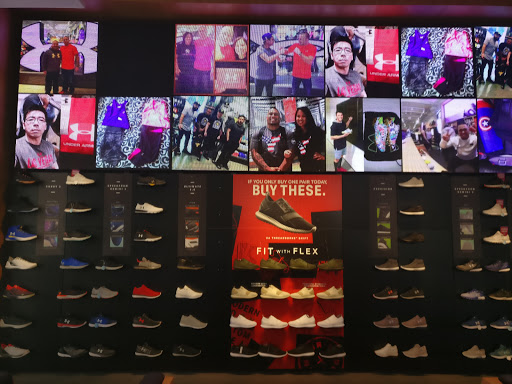 Clothing Store «Under Armour Brand House», reviews and photos, 1201 Woodward Ave, Detroit, MI 48226, USA
