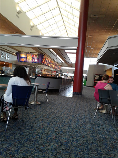 Movie Theater «Showcase Cinemas Worcester North», reviews and photos, 135 Brooks St, Worcester, MA 01606, USA