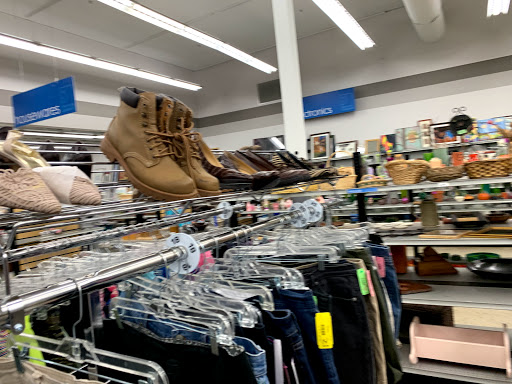 Store «Goodwill Denver - S. Denver», reviews and photos, 6435 E Hampden Ave, Denver, CO 80231, USA