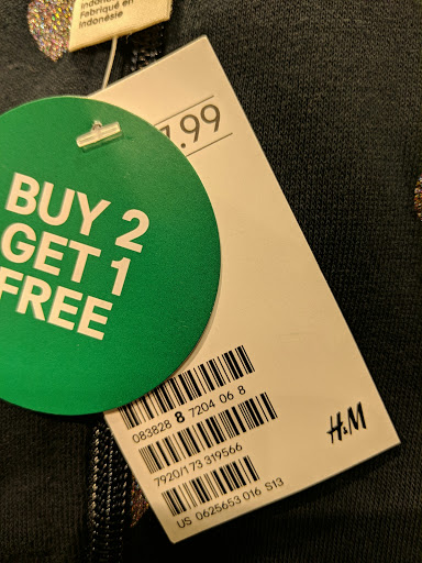 Clothing Store «H&M», reviews and photos, 8518 Fenton St, Silver Spring, MD 20910, USA