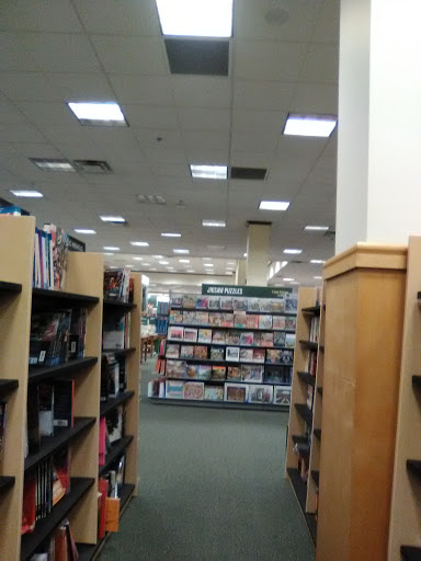 Book Store «Barnes & Noble», reviews and photos, 5231 E 41st St, Tulsa, OK 74135, USA