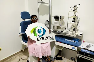 Eye Zone Clinic - عيادة طب و جراحة العيون image