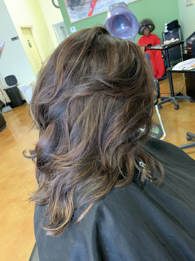 Beauty Salon «Clip & Flip Hair Salon», reviews and photos, 8802 Potranco Rd #108, San Antonio, TX 78251, USA