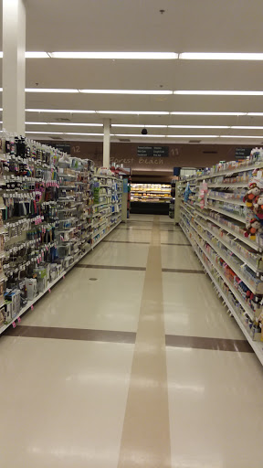 Grocery Store «BI-LO», reviews and photos, 70 Pope Ave, Hilton Head Island, SC 29928, USA