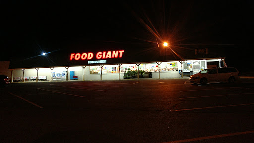 Grocery Store «Food Giant», reviews and photos, 410 E Legion Dr, Princeton, KY 42445, USA