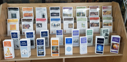 Book Store «Quest Book Shop», reviews and photos, 306 Geneva Rd, Wheaton, IL 60187, USA