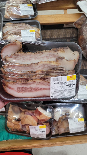 Grocery Store «Community Pride Food Stores», reviews and photos, 1915 Mechanicsville Turnpike, Richmond, VA 23223, USA