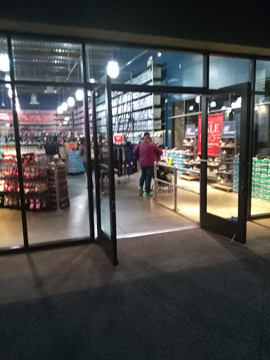 Shopping Mall «Las Americas Premium Outlets», reviews and photos, 4211 Camino De La Plaza, San Diego, CA 92173, USA