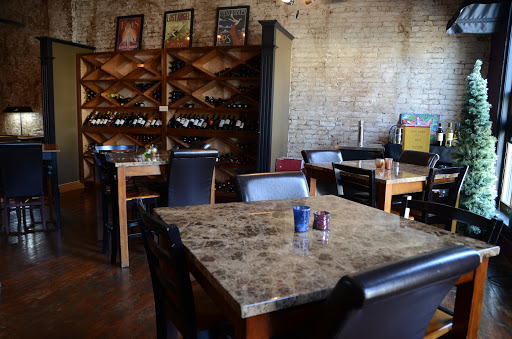 Wine Bar «Wine-Nutz», reviews and photos, 208 W 2nd St, Muscatine, IA 52761, USA